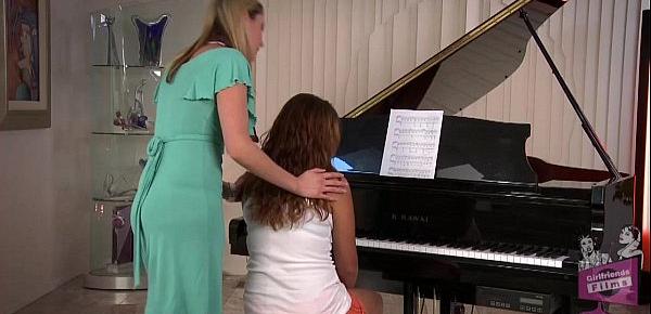  Samantha Ryan and Allie Haze at the Piano